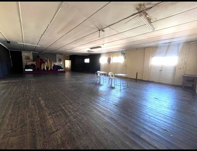 1,100M² RETAIL FOR SALE IN EAST LONDON CENTRAL